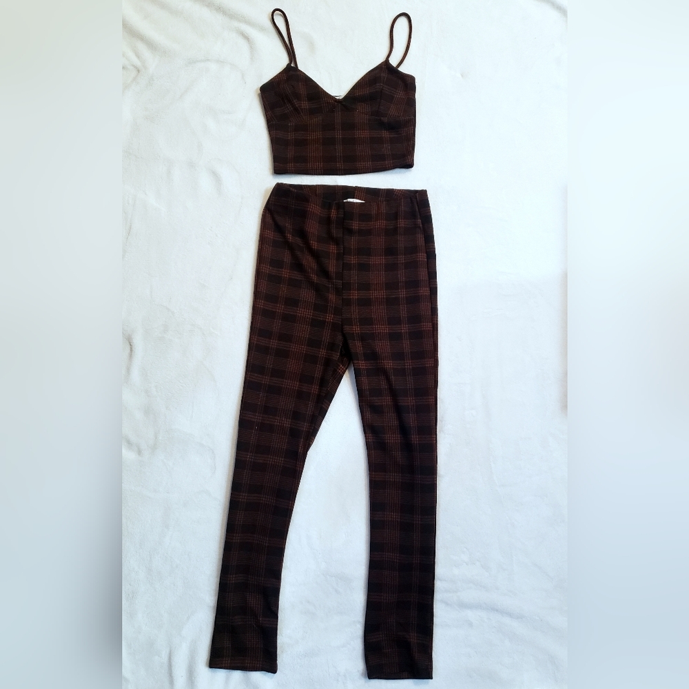 Spaghetti strap crop top matching outfit